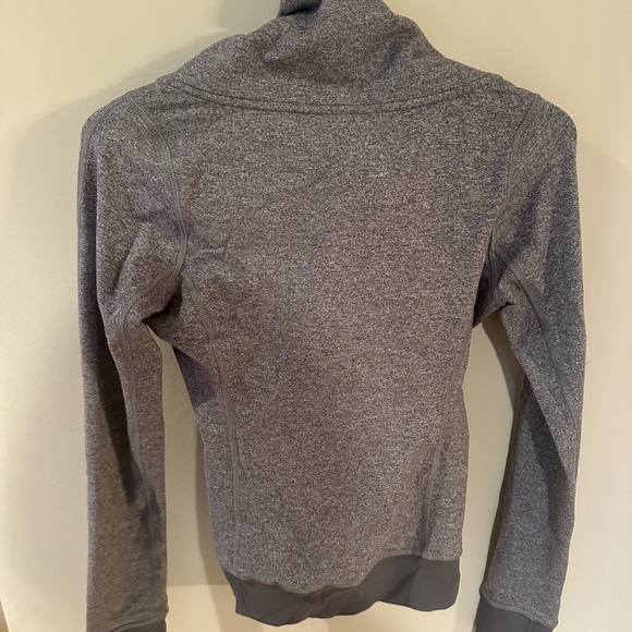 Lulu Lemon scoop neck zip up - Picture 3 of 4